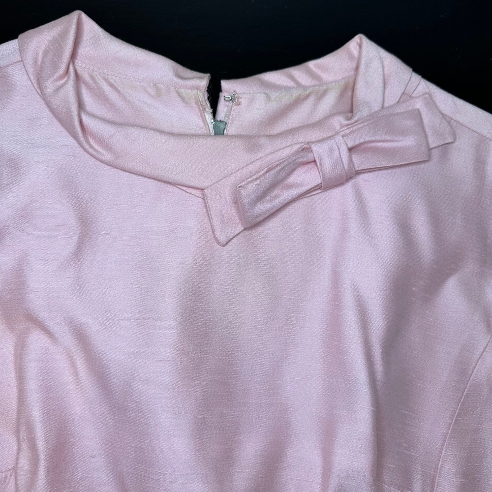 Vintage Rona Pink Skirt Suit Set Rhinestone Button Bow Dress Jacket 2pc - Picture 2 of 16